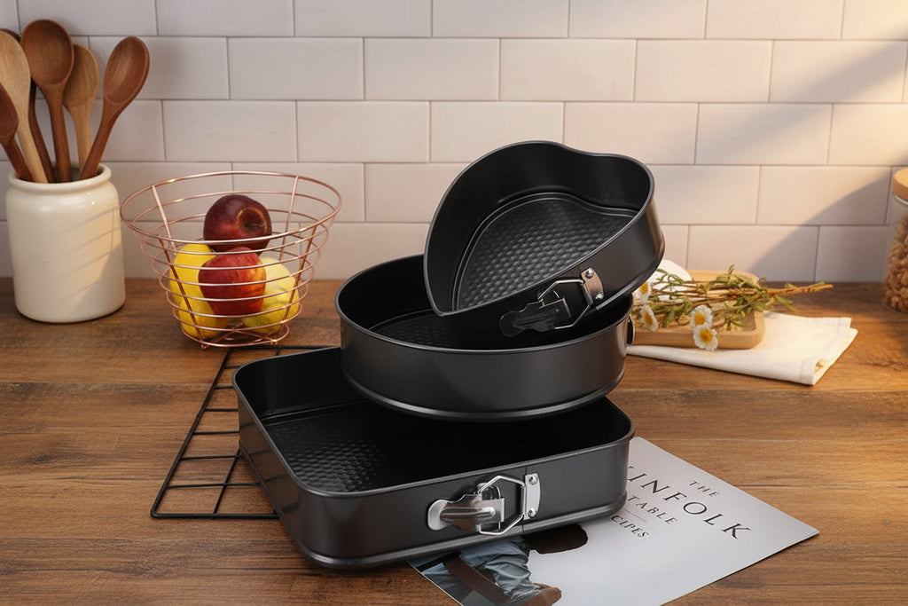 Set 3 Tăvi de Copt Antiaderente cu Inel Detașabil – Rotundă, Dreptunghiulară și Inimă