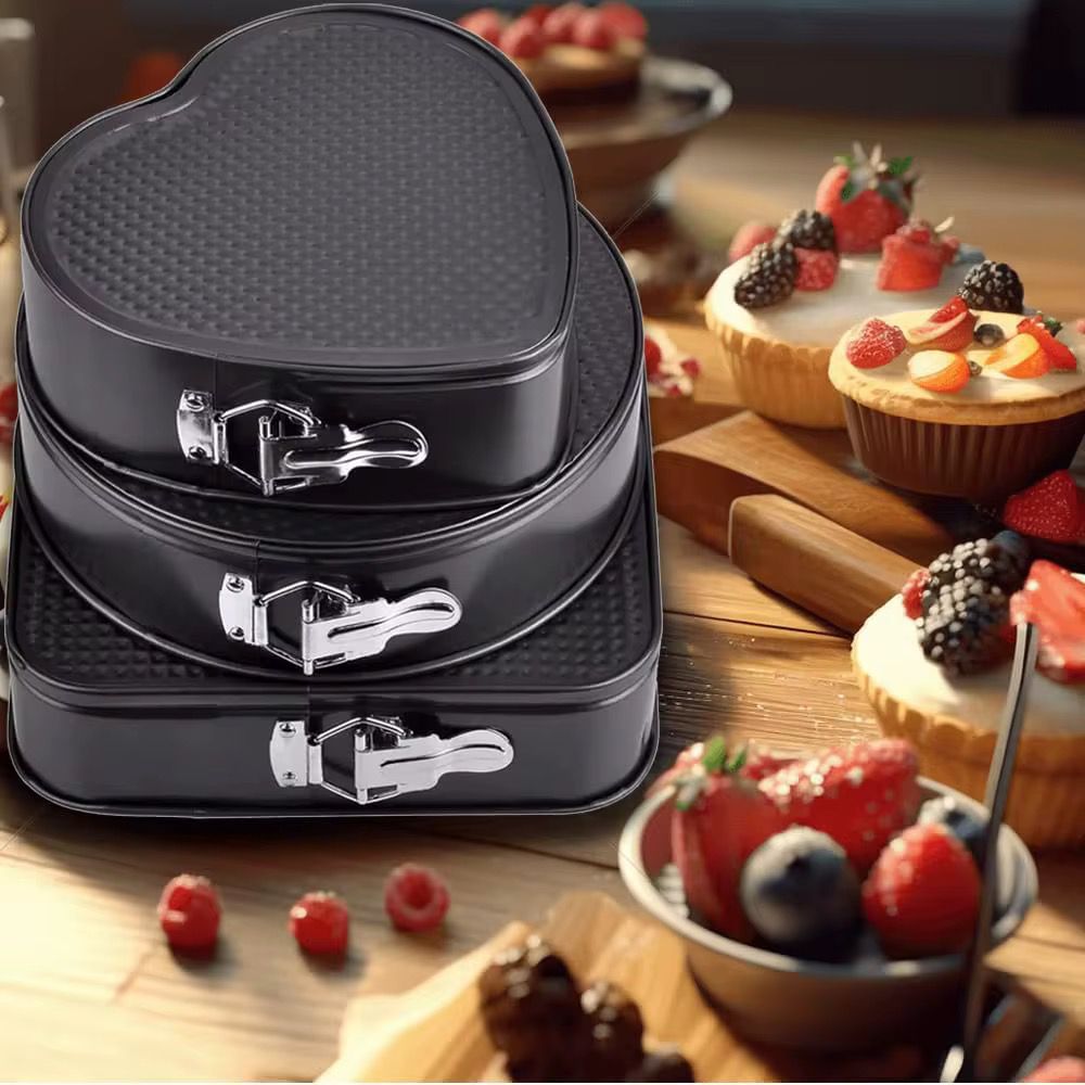 Set 3 Tăvi de Copt Antiaderente cu Inel Detașabil – Rotundă, Dreptunghiulară și Inimă