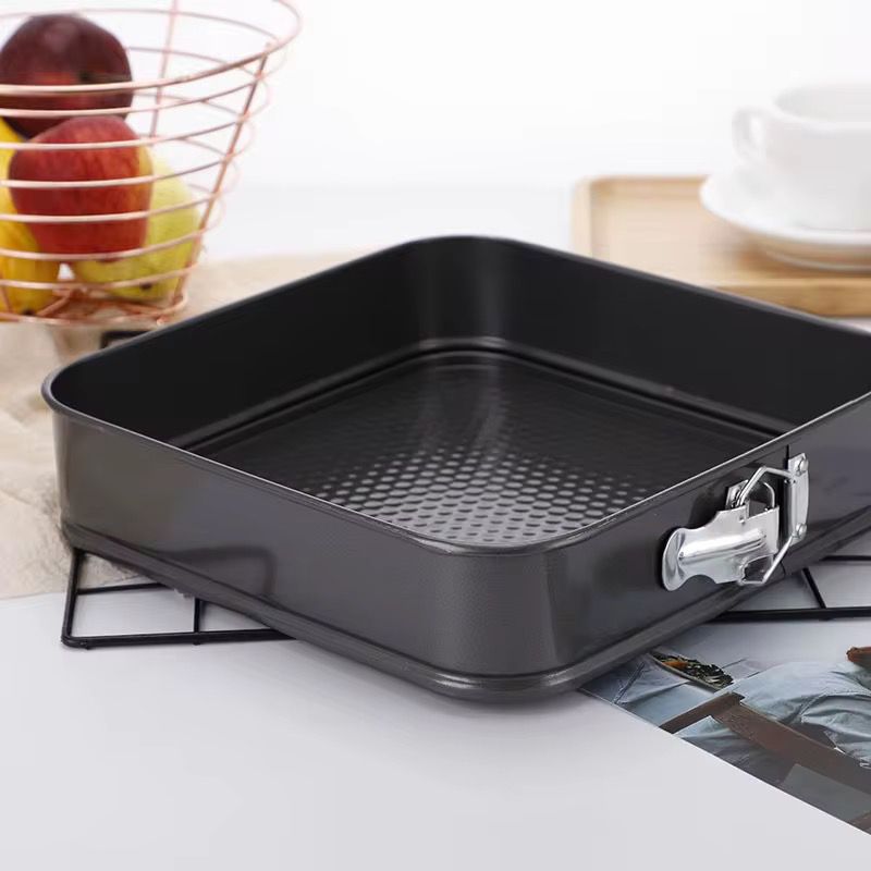 Set 3 Tăvi de Copt Antiaderente cu Inel Detașabil – Rotundă, Dreptunghiulară și Inimă